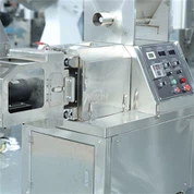 Μικρή μηχανή εξώθησης ρουφηξιών καλαμποκιού